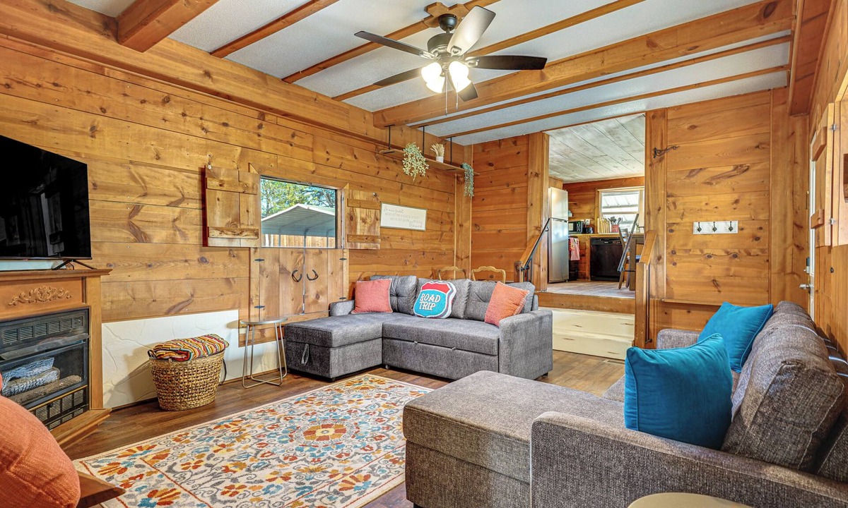 Hudson Oaks House | Serene Hilltop Hideaway: 7 Mi to Weatherford!