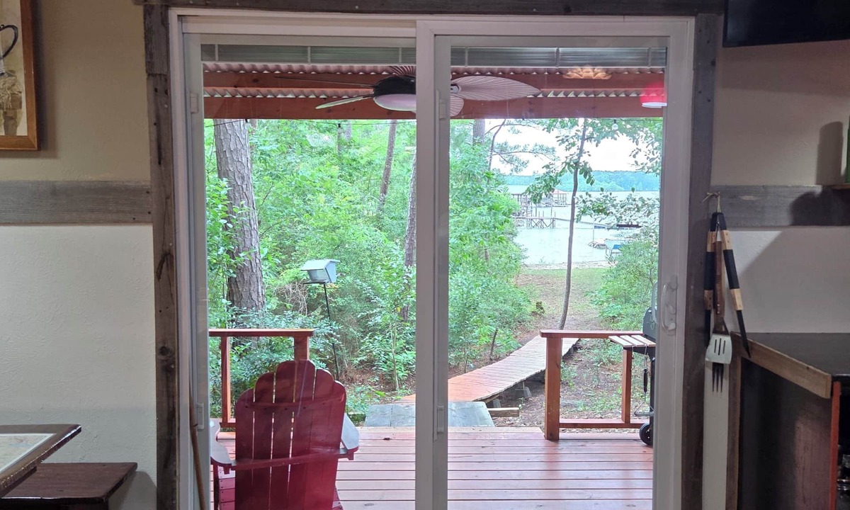 South Toledo Bend House | South Toledo Bend Waterfront Guest House w/Fishing pier/dock, firepit, pets ok