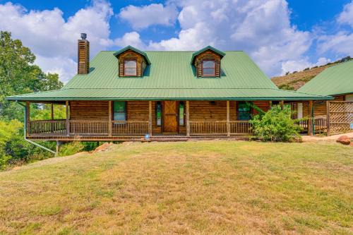 Medicine Park House | Spacious Cabin w/Views, Near Lake Lawtonka!