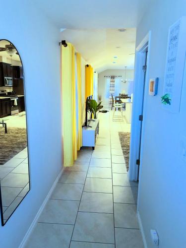 South Side House | Spacious Coastal Retreat for 6 Guests with Free WiFi
