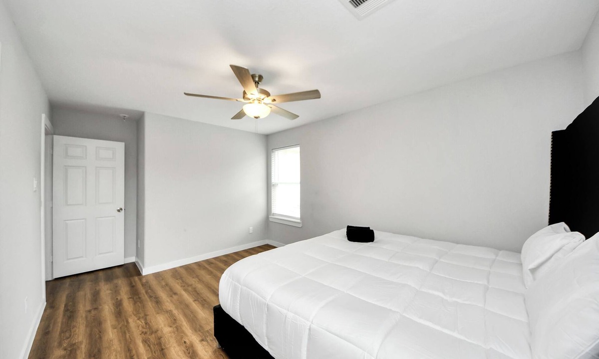 Northeast Houston House | Spacious & Cozy 3Bdroom ~ Party/Events Welcome