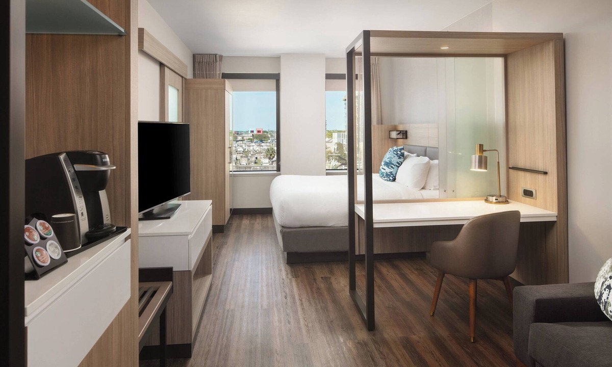 Central Business District Hotel | SpringHill Suites by Marriott New Orleans Downtown/Canal Street
