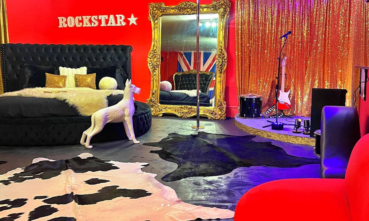Southbelt/Ellington House | Stay Like a Rockstar! Houston’s most unique property!