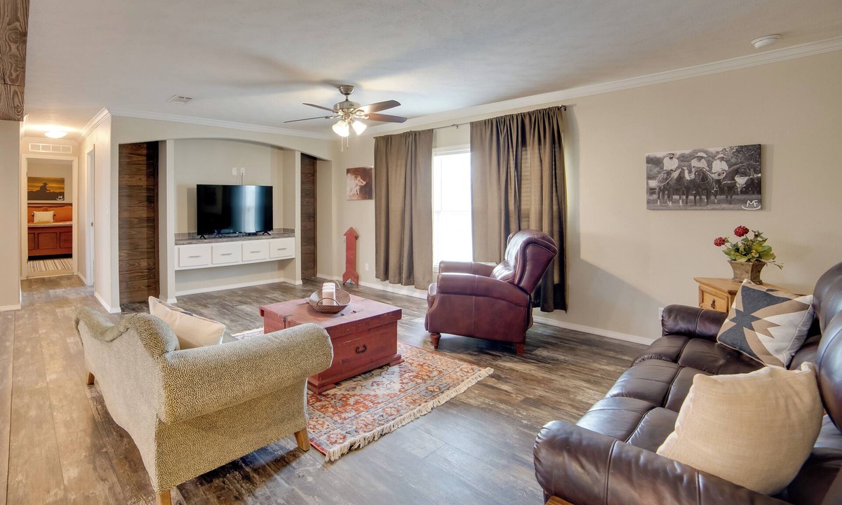 Westminster House | Steps to WES Arena: Pet-Friendly Cabin w/Deck!