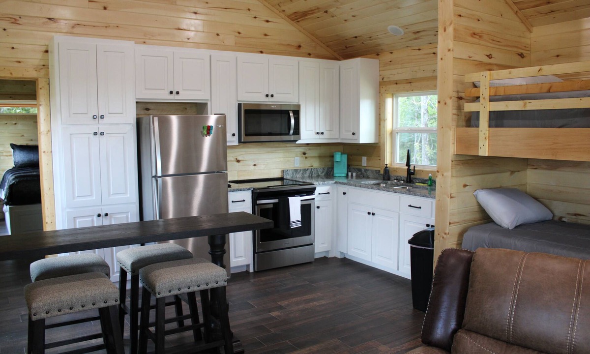 Shreveport Cabin | Stone Cabin with Hot Tub & Spectacular View at God's Country Resort
