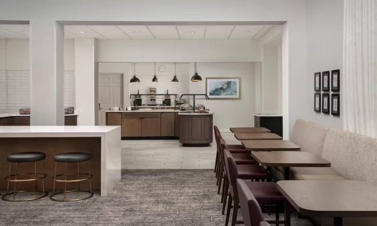 Shearer Hills - Ridgeview Apartment | Studio 15 Minutes from the Alamo! | Free Breakfast + Outdoor Pool and Hot Tub