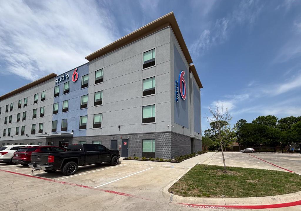 White Rock Hills Hotel | Studio 6 Dallas, TX – Fair Park