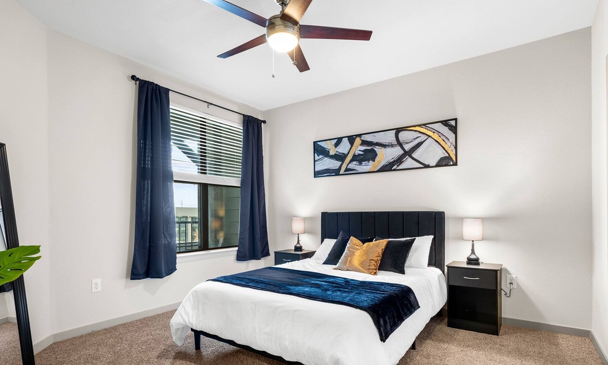 Alamo Heights Apartment | Stunning Apt near Airport |King Bed, Free Parking