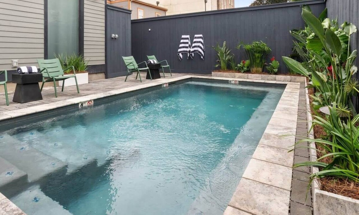 Faubourg Lafayette Hotel | Stunning, Designer Historic Home | Heated Pool