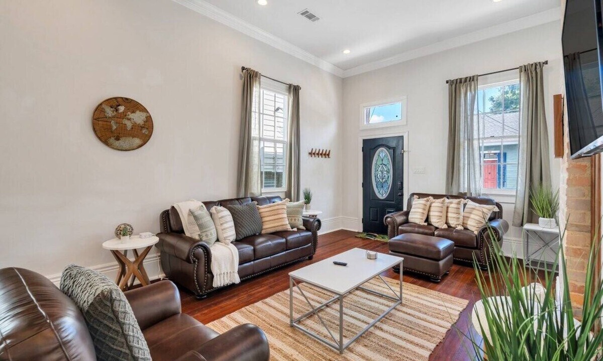 Esplanade Ridge House | Stylish 3BR Treme home with plunge pool & arcade. Sleeps 6, Smart TVs, Wi-Fi, steps to French Quarter