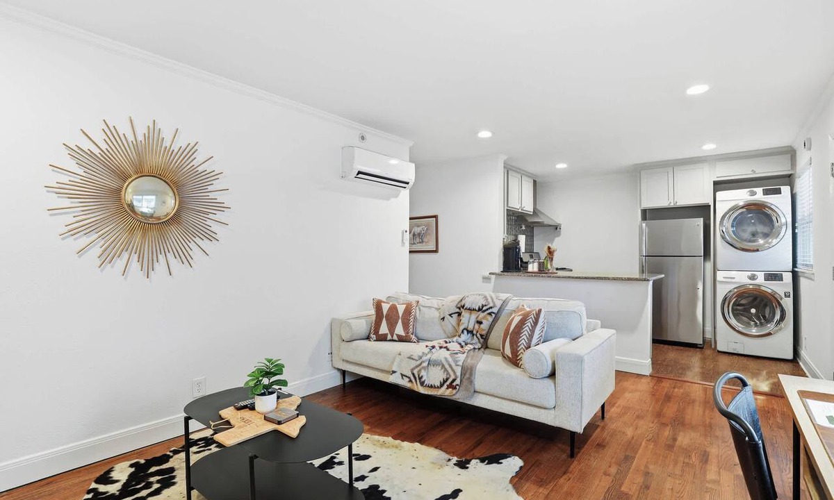 Fort Worth Apartment | Stylish Apartment in Fort Worth: Comfort, Convenience, and Free Parking