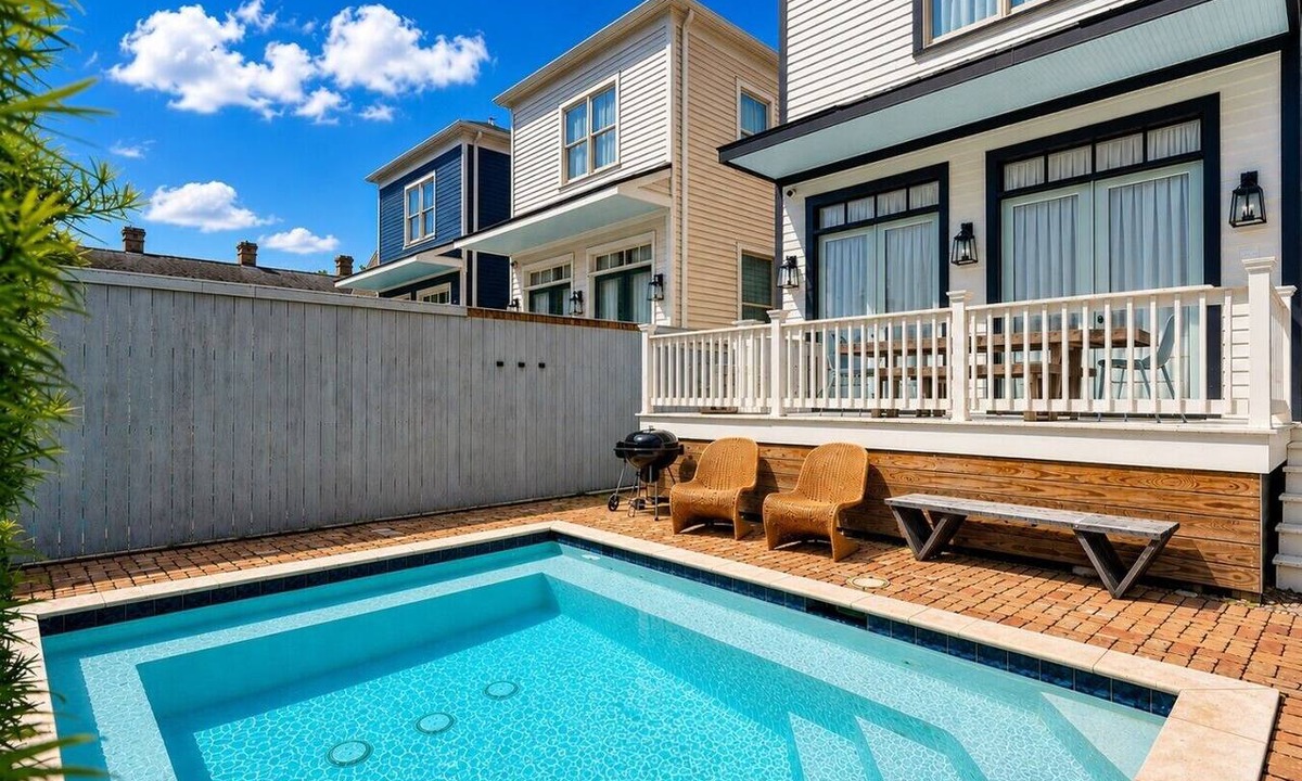 Bywater House | Stylish Bywater Townhome + Pool