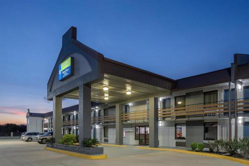 Gonzales Hotel | SureStay Studio by Best Western Gonzales