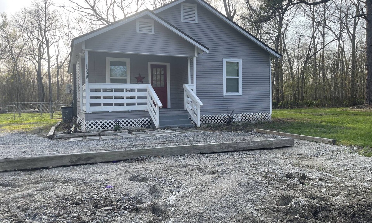 Prairieville House | Swamp Thang! Stay with Nature, yet Minutes from I-10