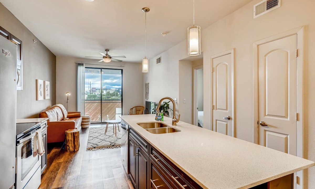 North Burnet House | The Bindel l Domain l Amazing Location