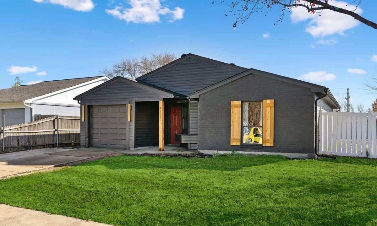 The Colony House | The Blackstone Haven