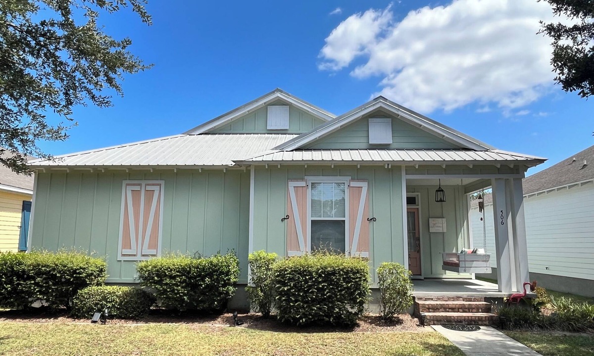 Bay St Louis Cottage | The Coral Island Cottage