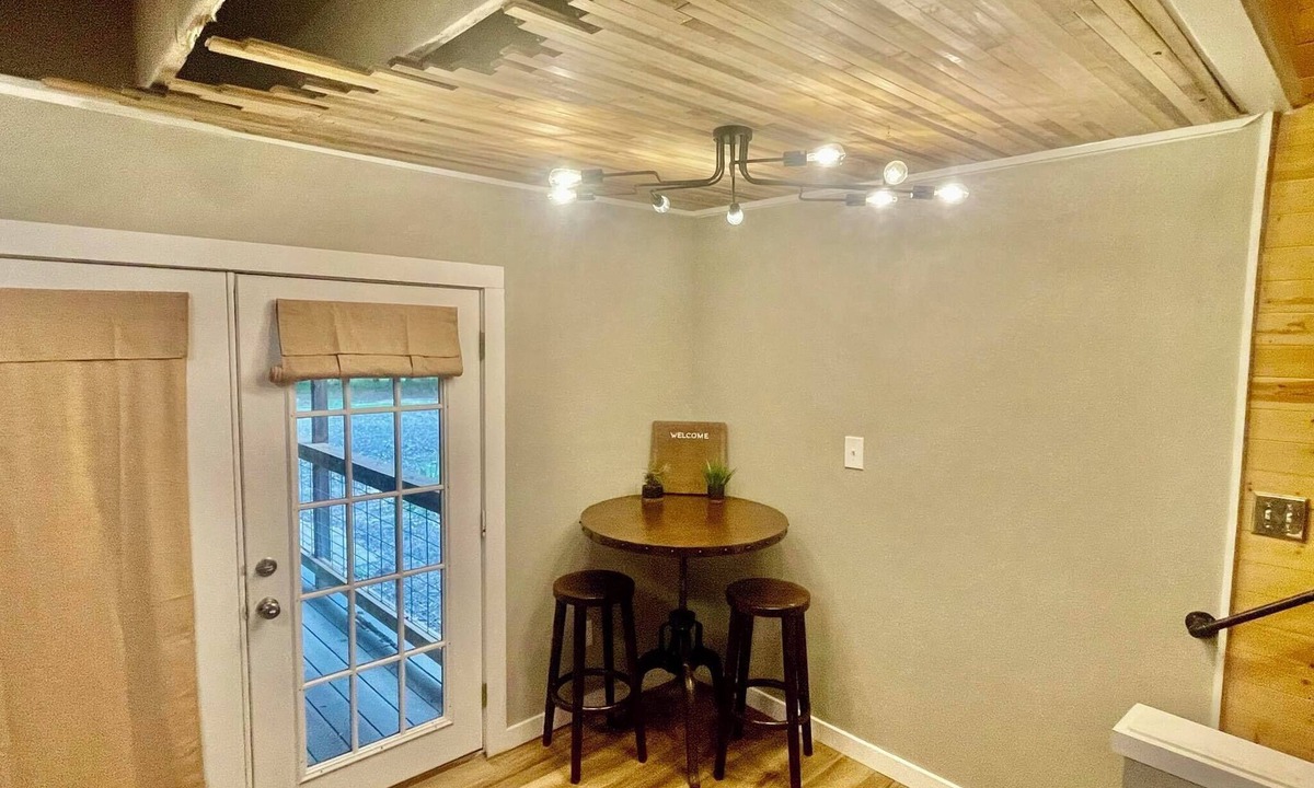 College Station House | The Eclectic - "treehouse" - B