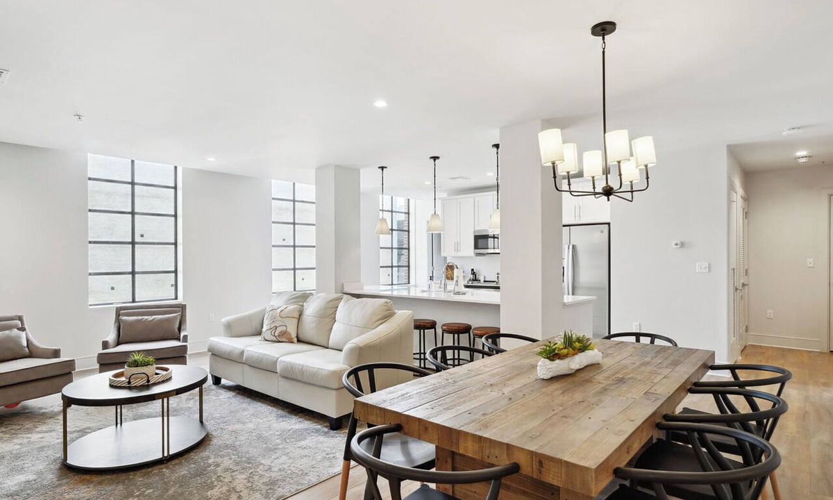 Central Business District Hotel | The Eleanor New Orleans 4BD/3B - All King Bedrooms
