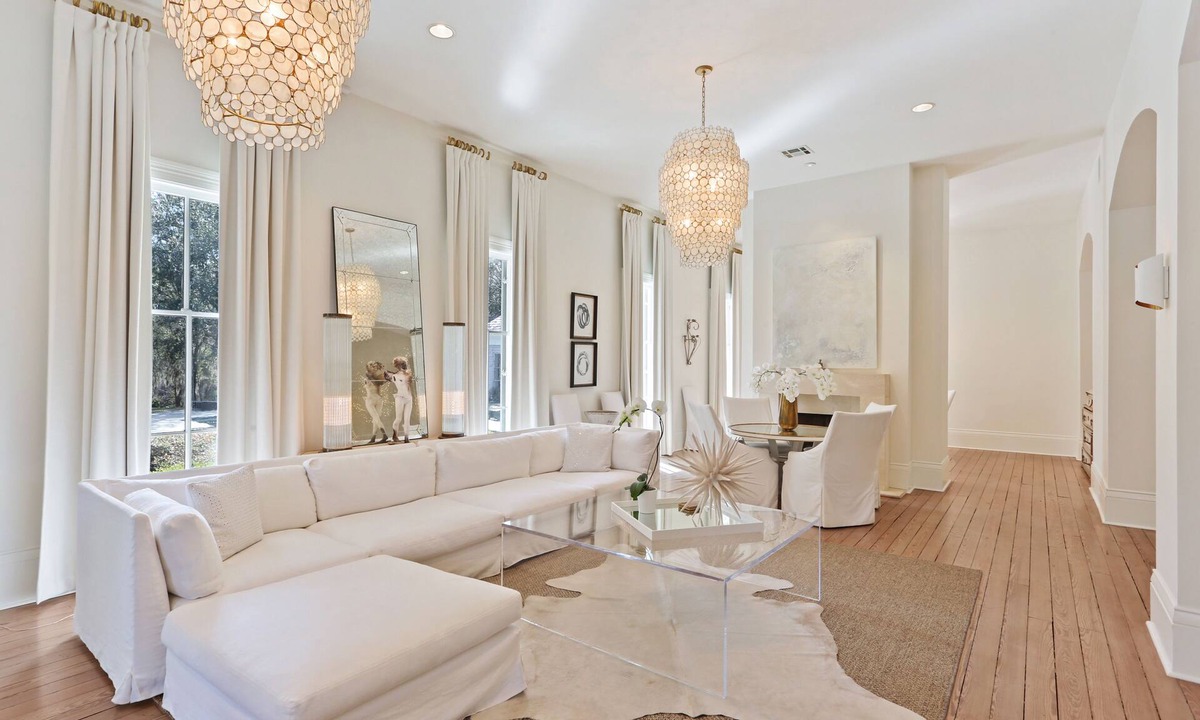 Covington House | The Estate At Charropin Beach