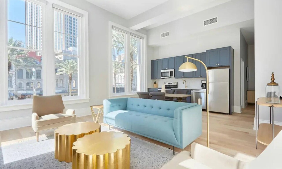 Central Business District Apartment | The Harlequin by AvantStay