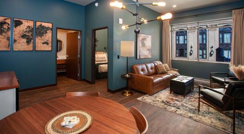Downtown - Waterfront Hotel | The Intrepid Duluth