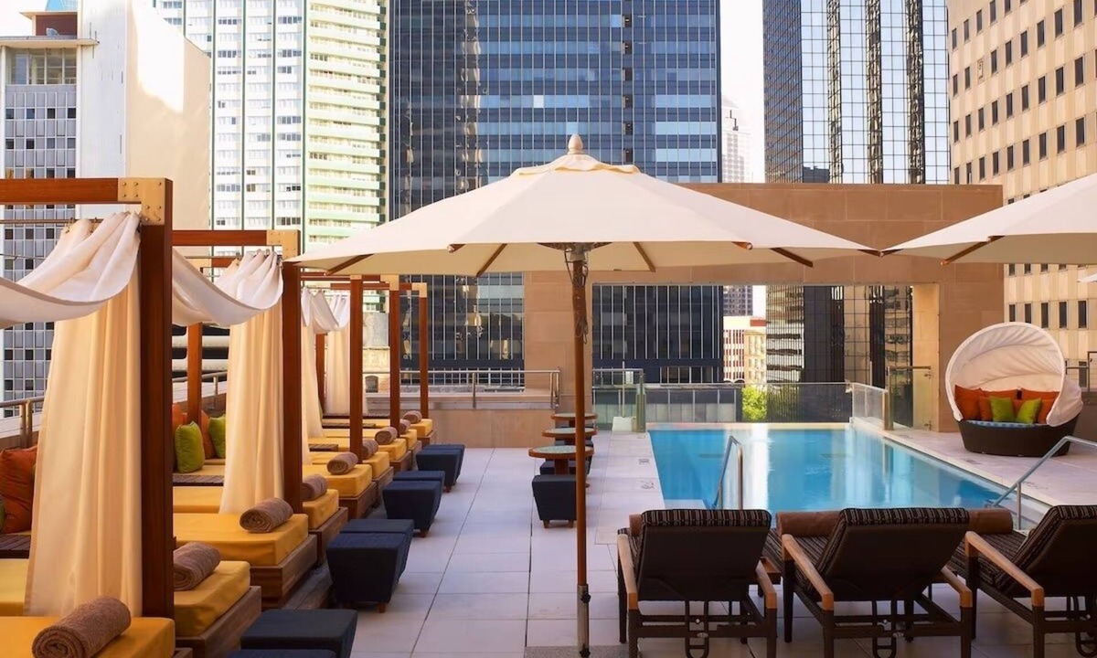 Downtown Dallas Hotel | The Joule Dallas – Signature Penthouse with Floor-to-Ceiling Skyline Views
