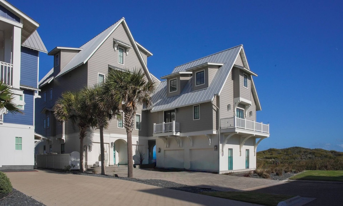 Port Aransas House | The Luxe Lookout - Private Pool & Breathtaking Beach Views