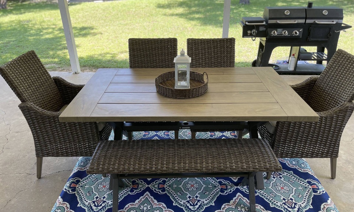 Harlandale House | The Original Rustic- Spacious 3 bedroom with large back patio- Family friendly