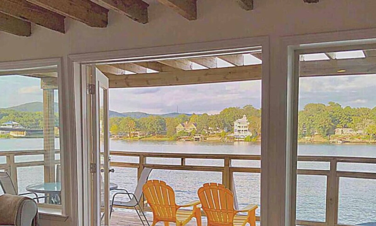 Rockwell Condo | The Overlook at Lake Hamilton - Contemporary Design, Private Deck & Boat Slip!