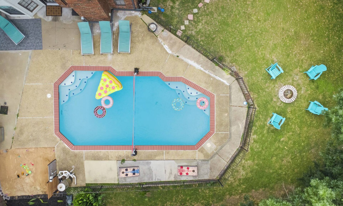 Mesquite House | The Sandcastle: Pool - Games - BBQ - Big Yard