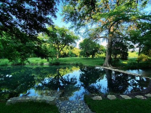 Leakey Resort | The Springs Retreat