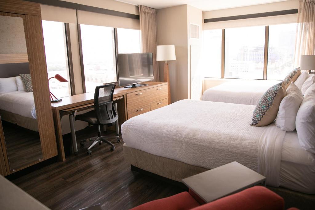 Central Business District Hotel | TownePlace Suites by Marriott New Orleans Downtown/Canal Street