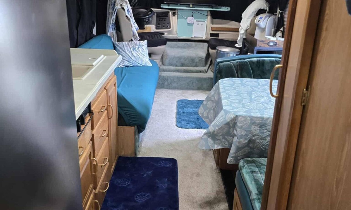Jonestown House | Turtle Club RV fully renovated and can sleep up to 4.
