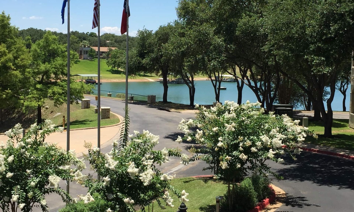 Highland Lake Estates Condo | UNIT 2111 - 2 BR/2 BA at Island on Lake Travis - All Resort Amenities
