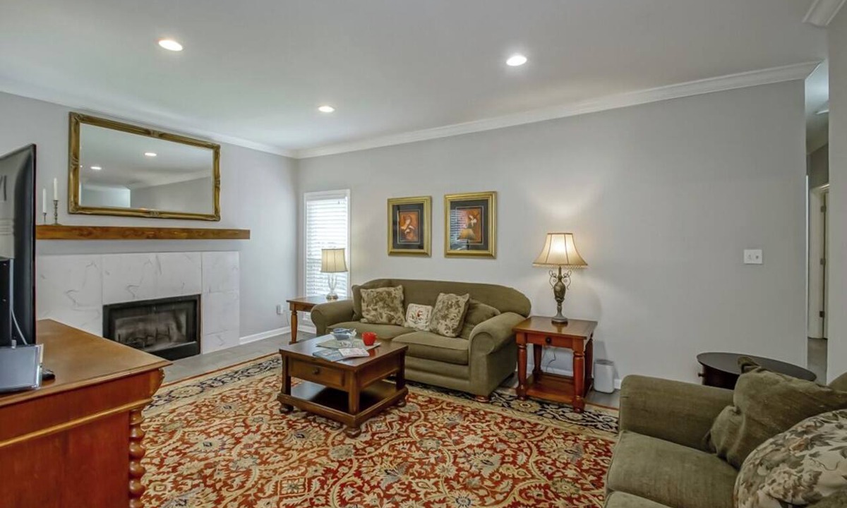 Mid City South Condo | Upscale 3BR/2BA Oasis in Bocage Near LSU & Hospitals Baton Rouge