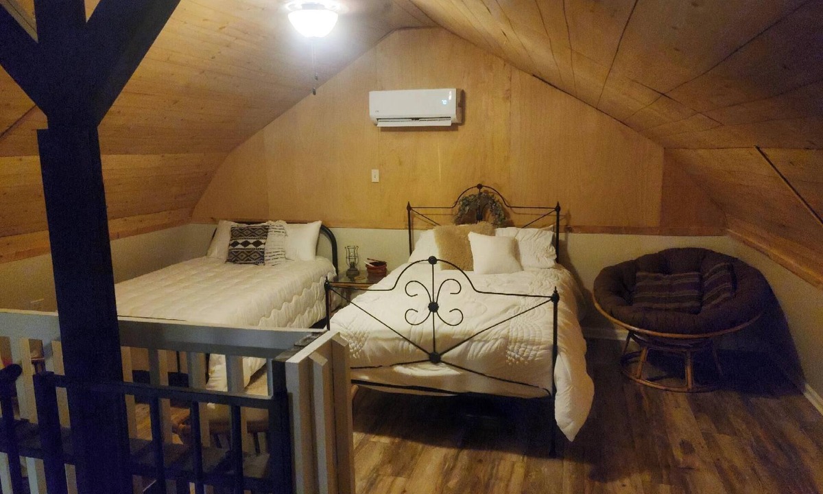 Bell City Other | Upscale Rustic Property with all new appliances and everything you need.