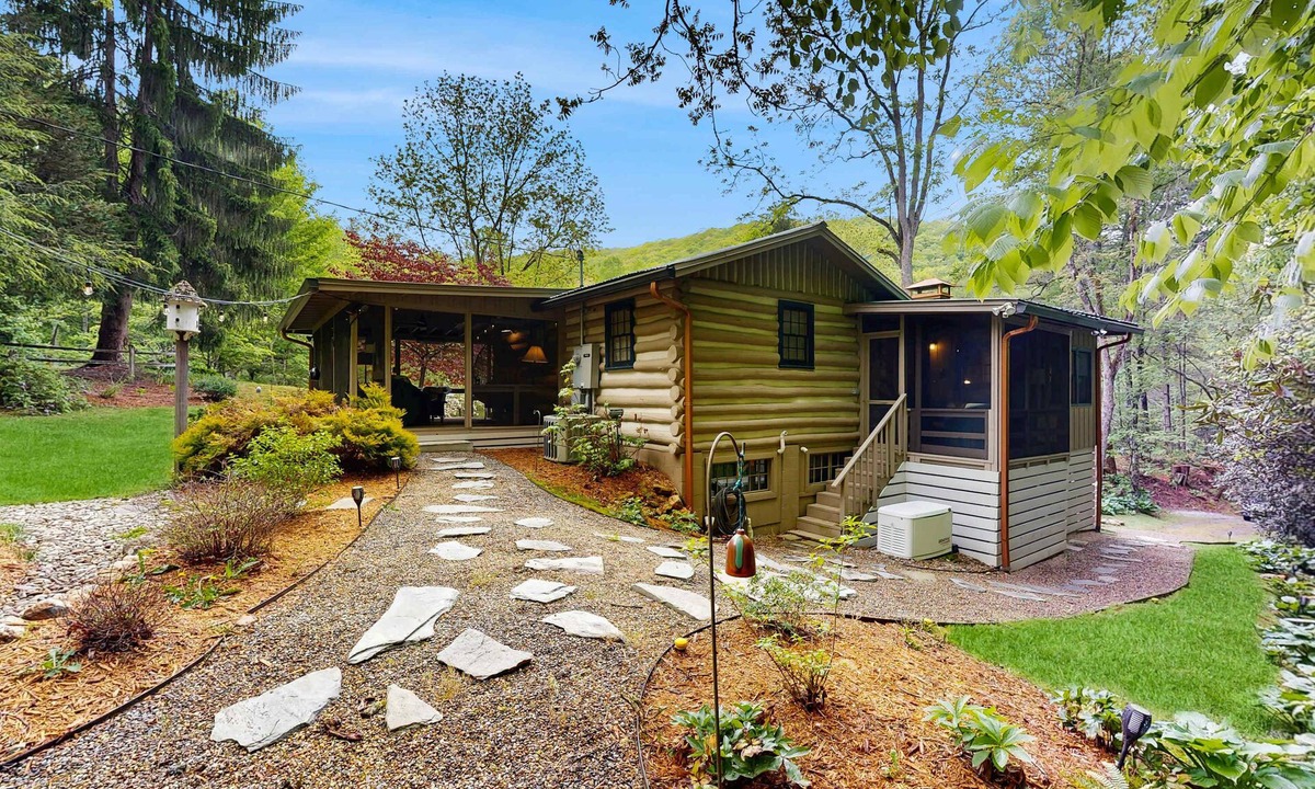 Franklin House | Wake Robin