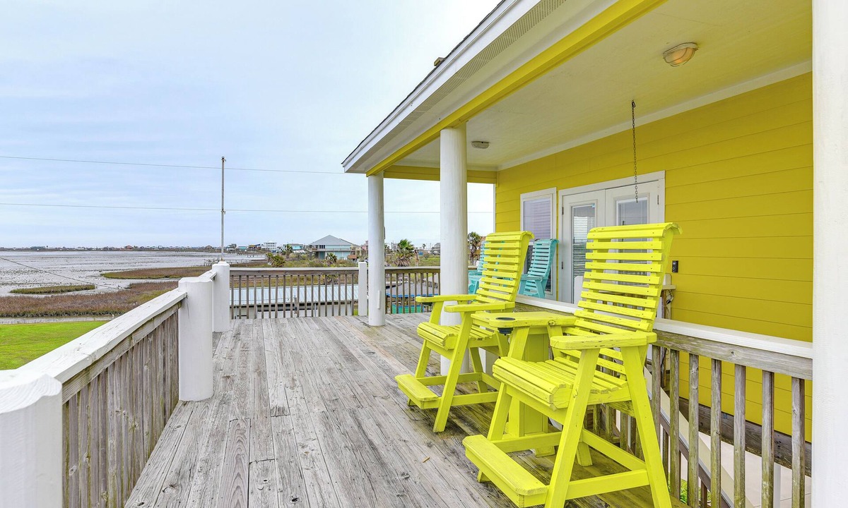 Gilchrist House | Walk to Beach! Bayfront Coastal Gem in Gilchrist