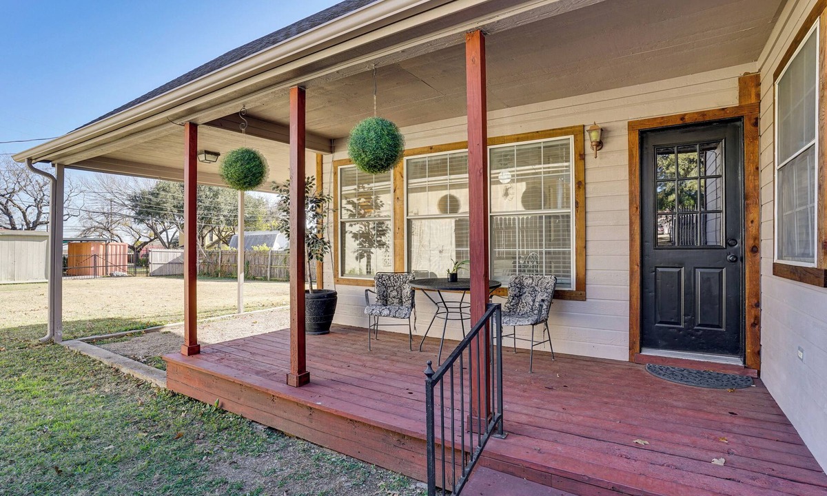 Handley House | Walk to Shops: Centrally Located Fort Worth Home