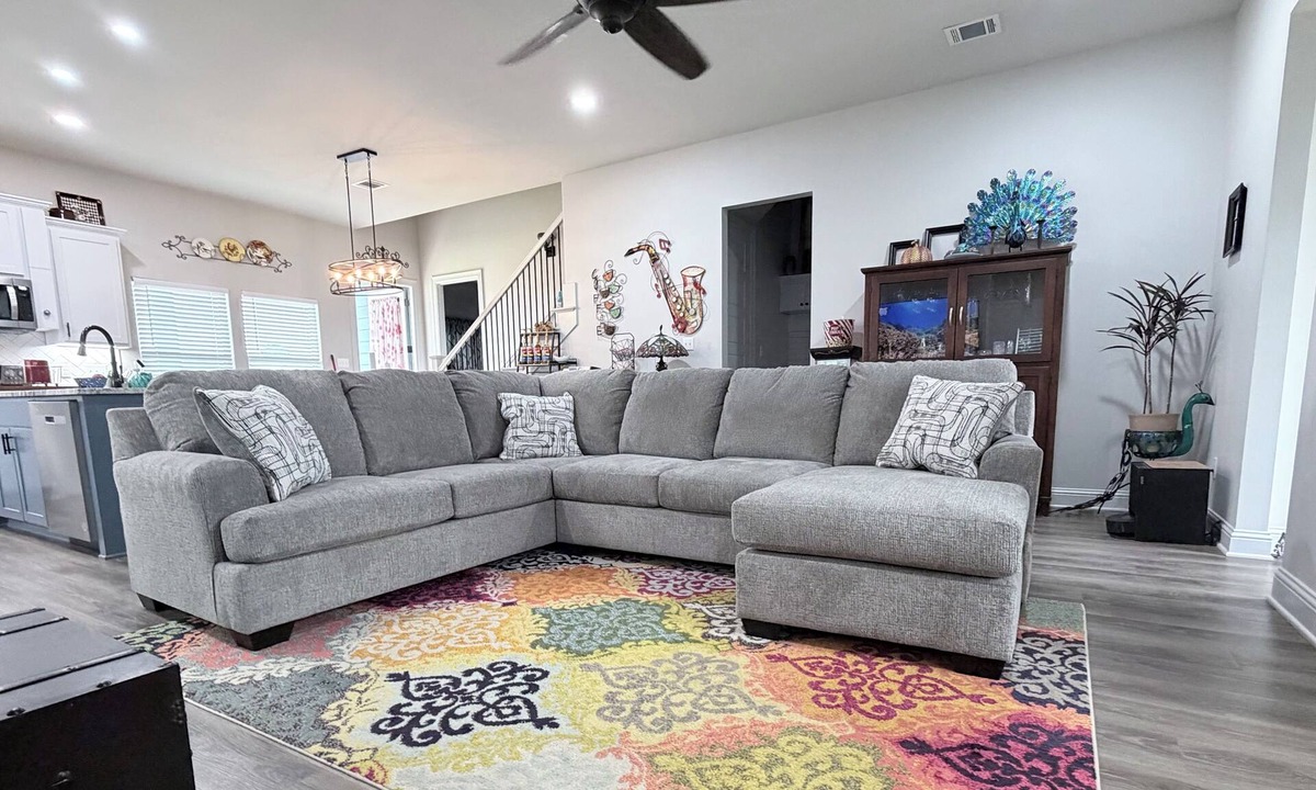 Shreveport House | Wanderlust: Modern Home with Luxury Tub & King Bed 15m to Downtown