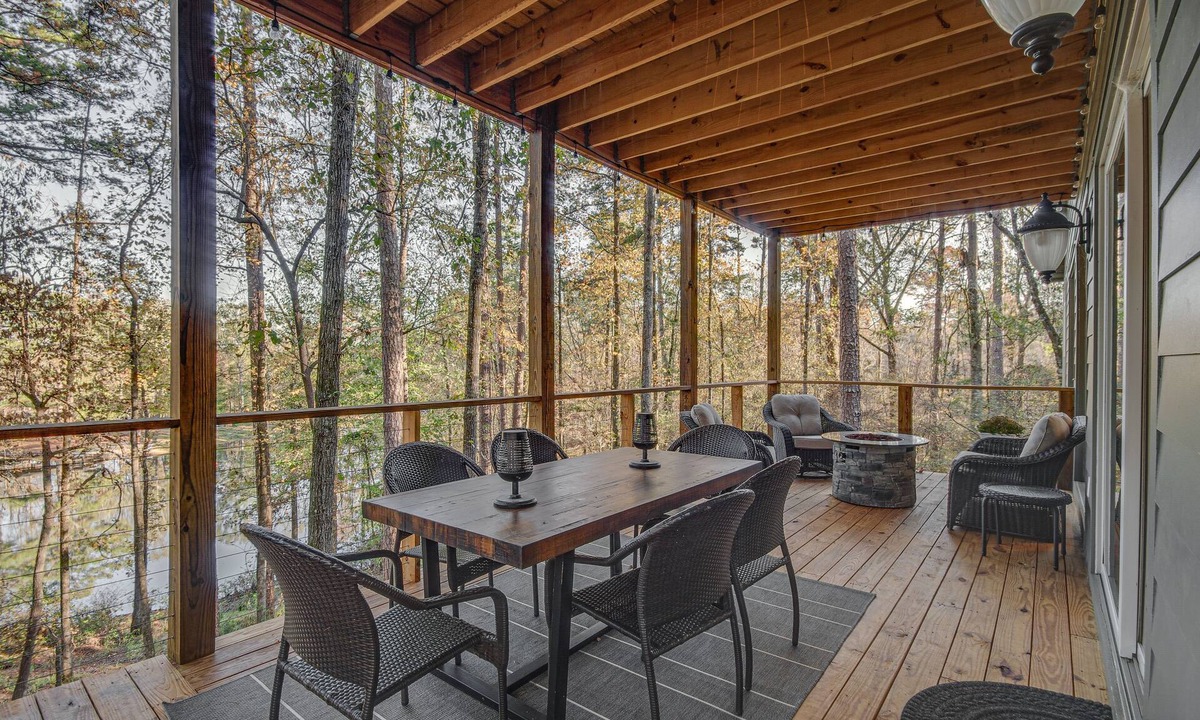 Tougaloo House | Waterfront Home w/3 Decks, Fire Pits and Hot Tub!