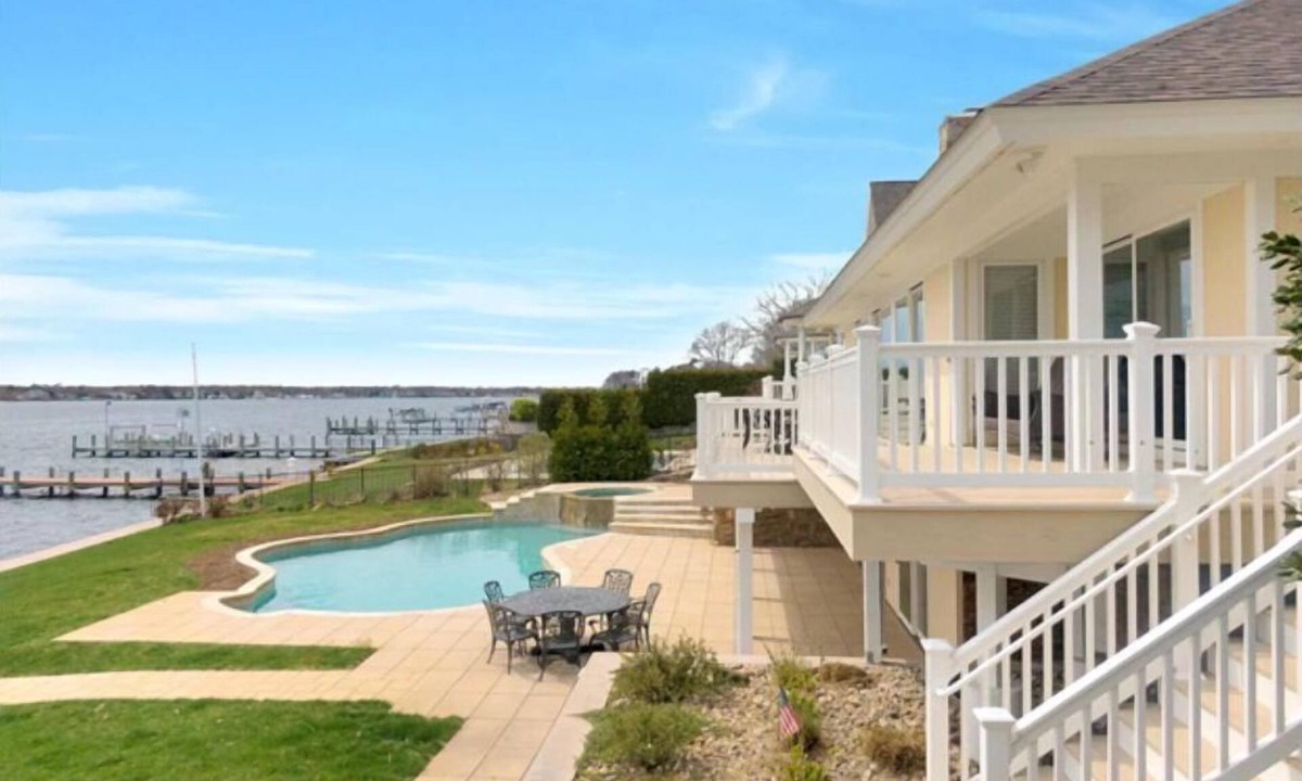 Brick House | Waterfront Vacation Dream Home