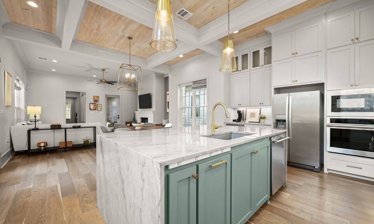 Highlands - Perkins House | Welcome to Casa De Burreaux - Stylish Home