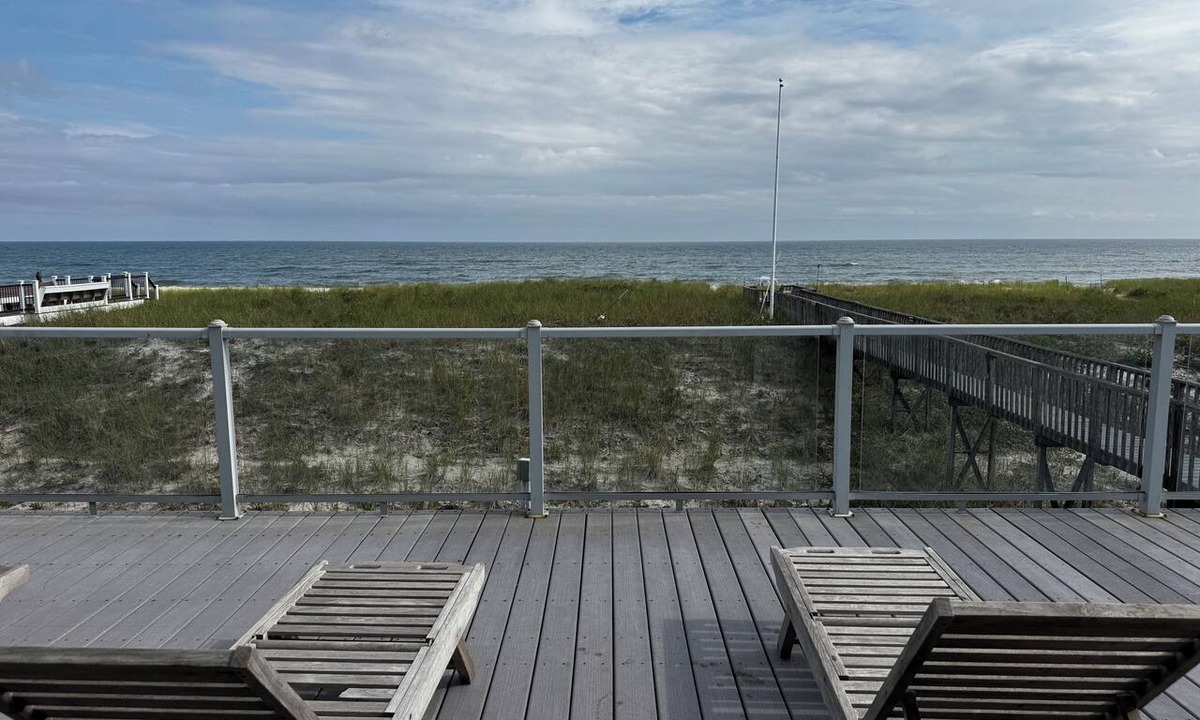West Hampton Dunes House | Westhampton Beach Oceanfront