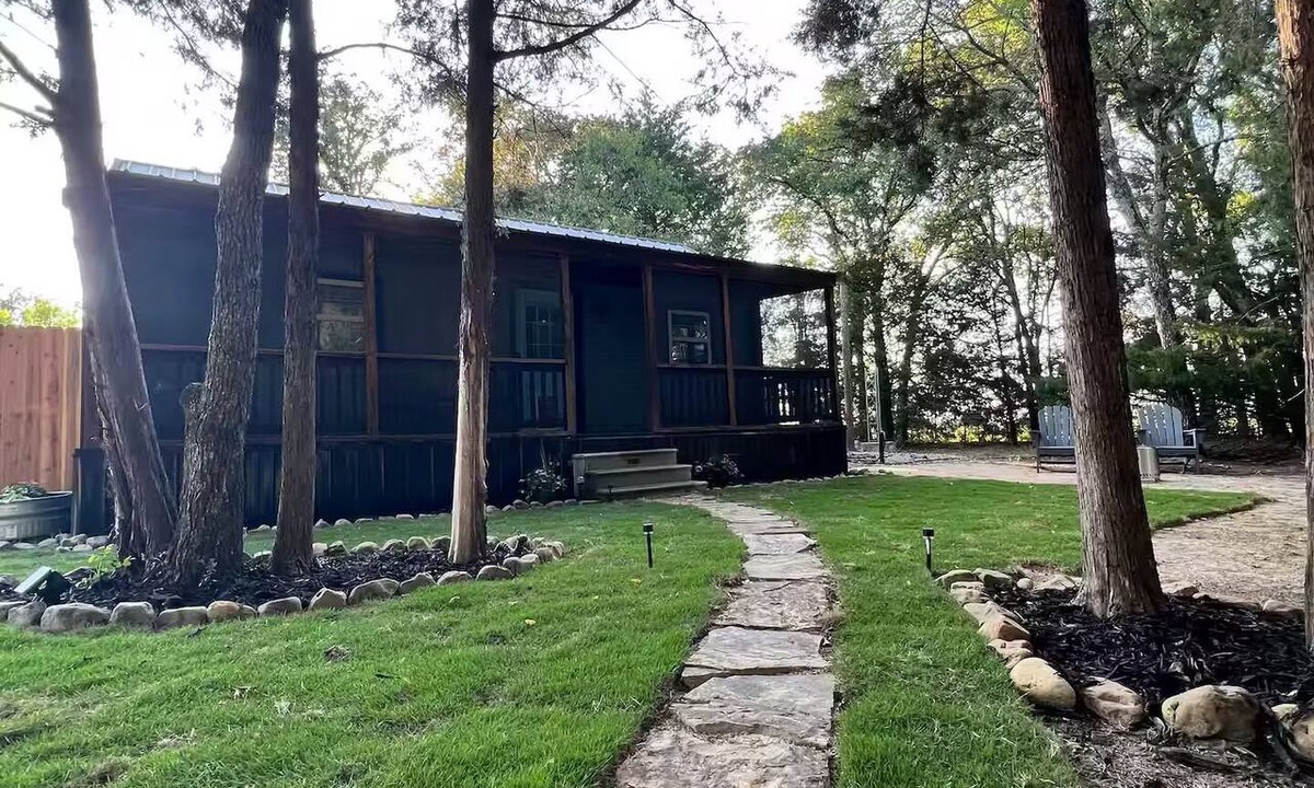 Mabank Cabin | Whispering Cedars Cabin