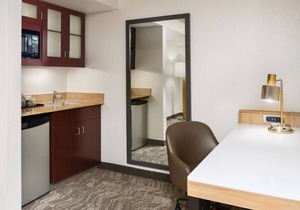 3 Family-friendly Units! On-site Pool, Close to Gus Wortham Park Golf Course!