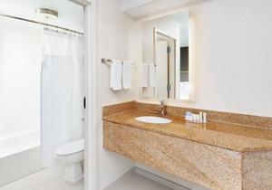 3 Family-friendly Units! On-site Pool, Close to Gus Wortham Park Golf Course!