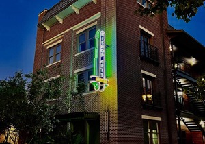 Bishop Arts Hotel Suite 3
