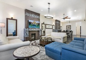 Carondelet Street Luxury Suites